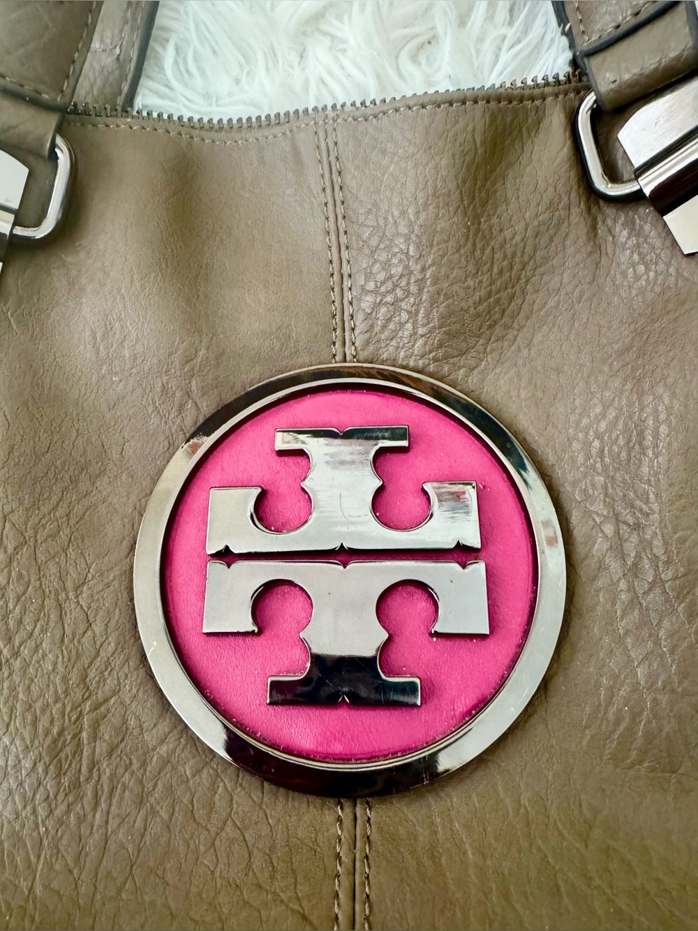 Tory Burch Amanda Easy Tote Y2K Taupe Leather Hot Pink Logo (Amanda Logo Tote) - Picture 3 of 8